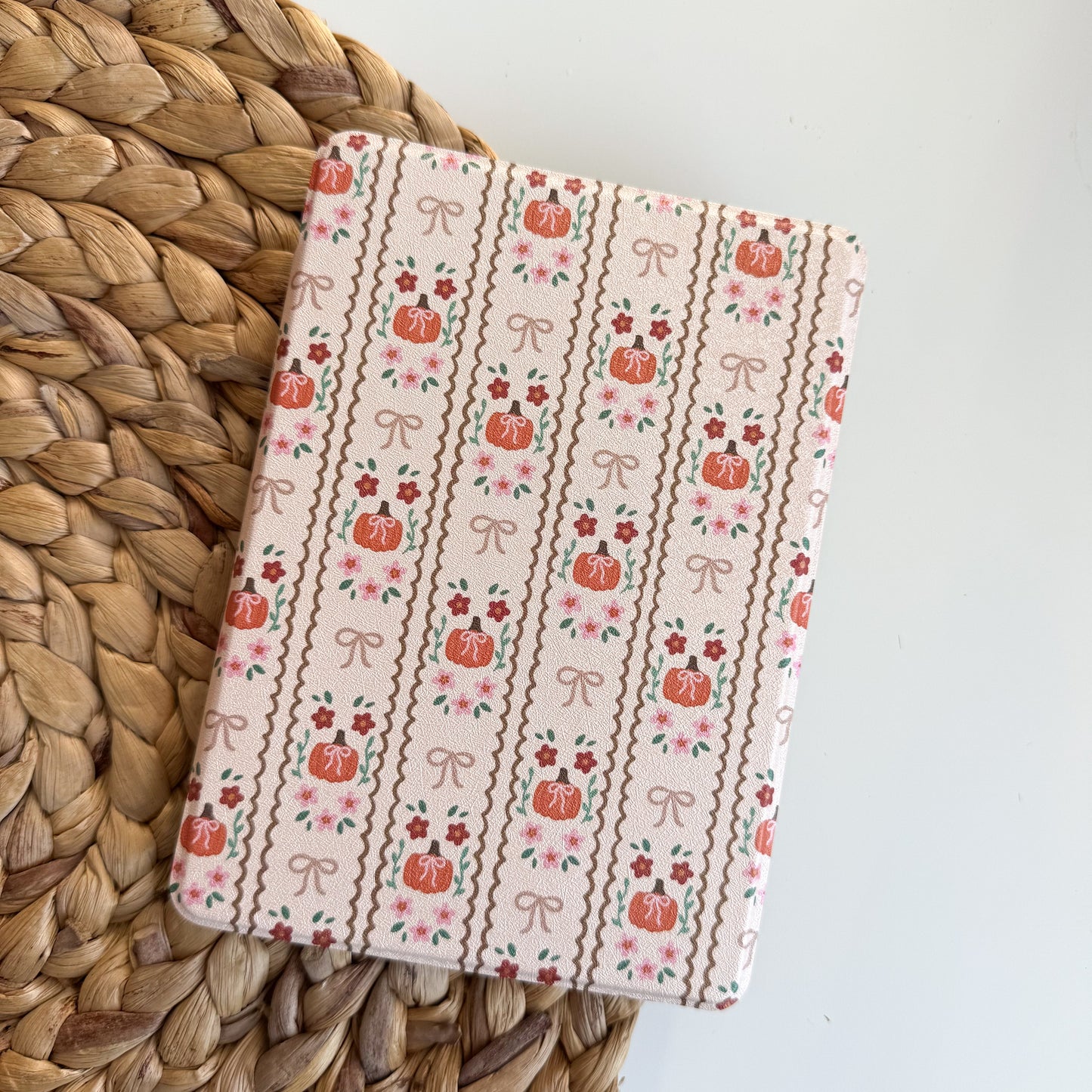 Pumpkin Spice E-Reader Case